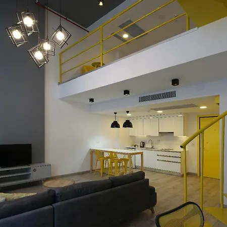 Coordinat Suits Apartment