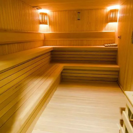 Coordinat Suits Szálloda *